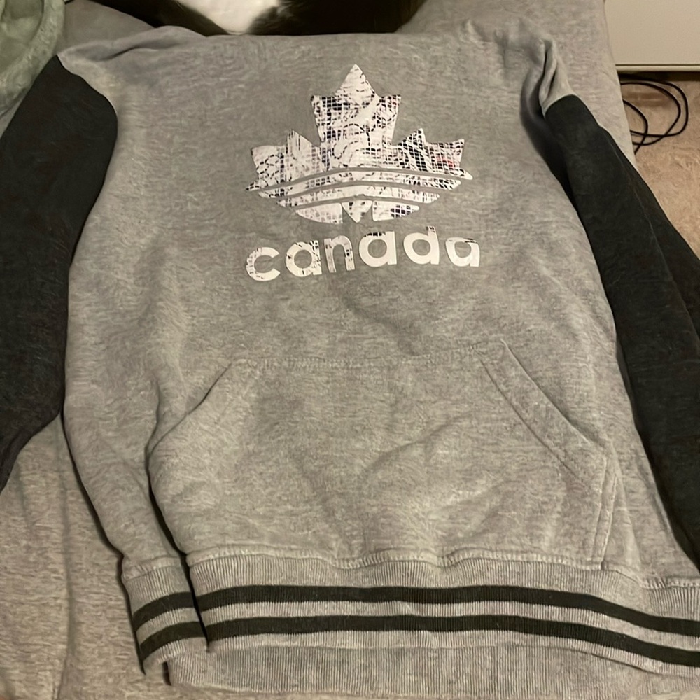 canada hoodie from niagara falls